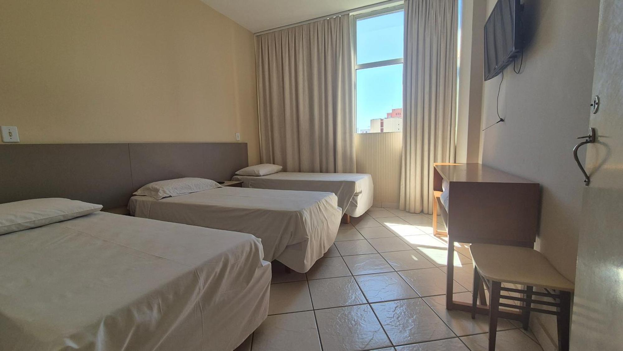 Realminas Hotel E Restaurante ゴベルナドール・バラダレス エクステリア 写真