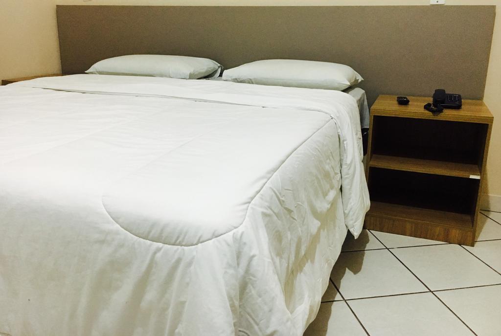 Realminas Hotel E Restaurante ゴベルナドール・バラダレス エクステリア 写真